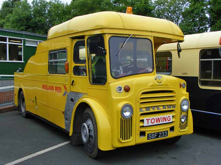 Midland Red Leyland Titan PD2/28 tow truck SBF233